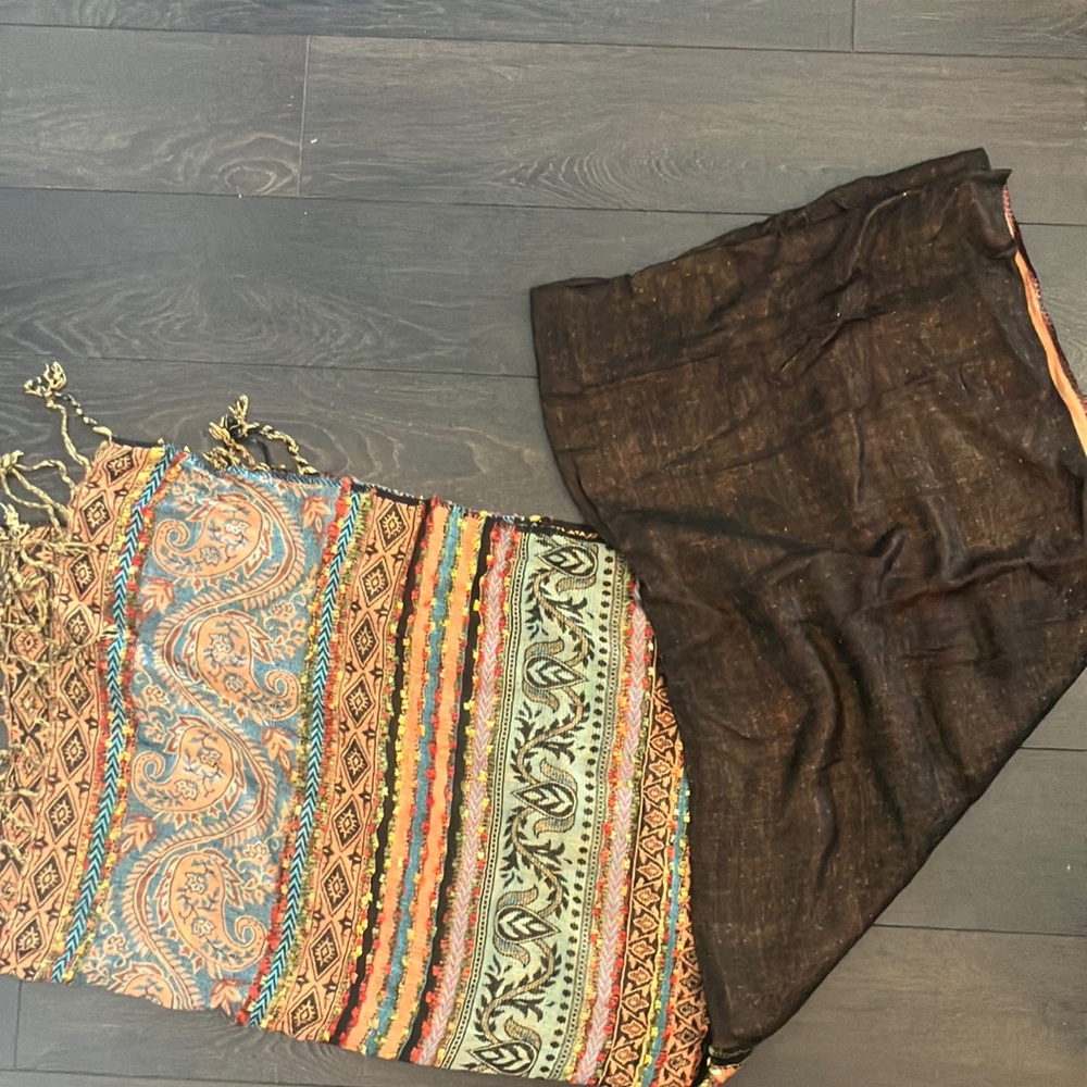 Multicolor Paisley and Black Scarf